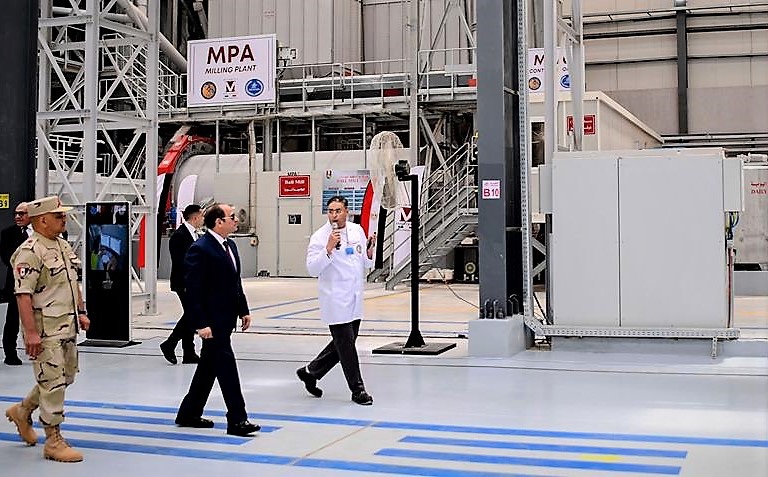 الرئيس السيسي يضع مصر على خريطة صناعة الكوارتز في الشرق الأوسط بافتتاح مجمع مصانع الكوارتز في العين السخنة